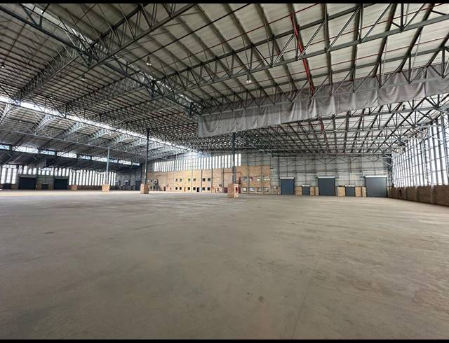 22,510M² WAREHOUSE TO LET IN MOSTYN PARK